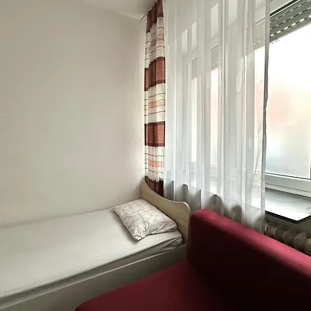 950m To Cathedral, Ground Floor Apartamento *